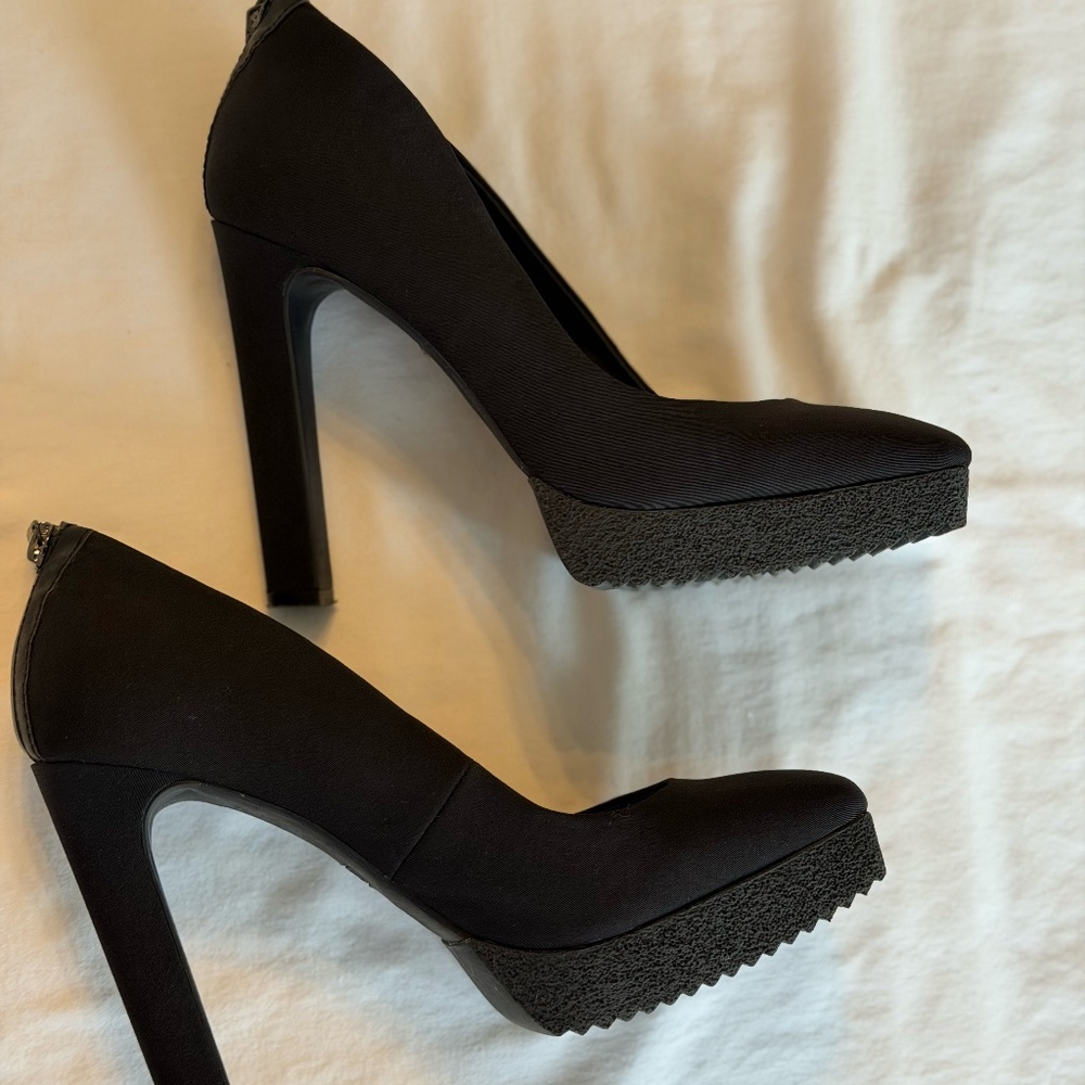 DKNY Zayne Slip-On Square-Toe Platform Pumps